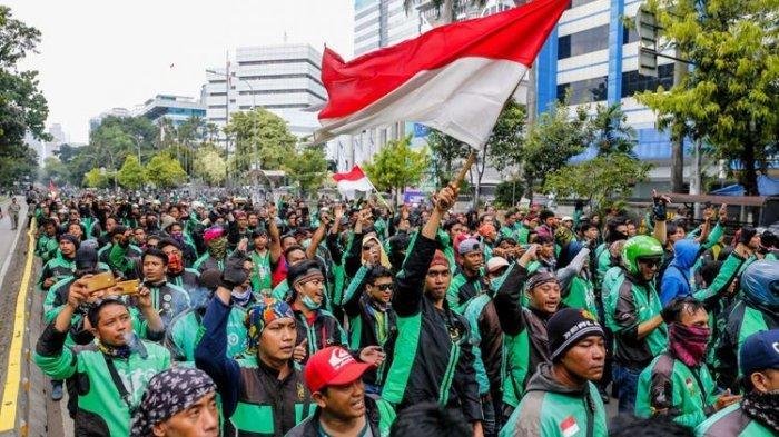 Unjuk Rasa Pengemudi Ojol: Tuntutan Kesejahteraan dan Upah Layak